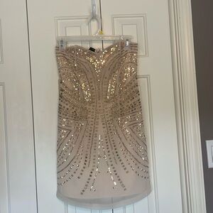NWT H&M strapless mini dress with beautiful gold details